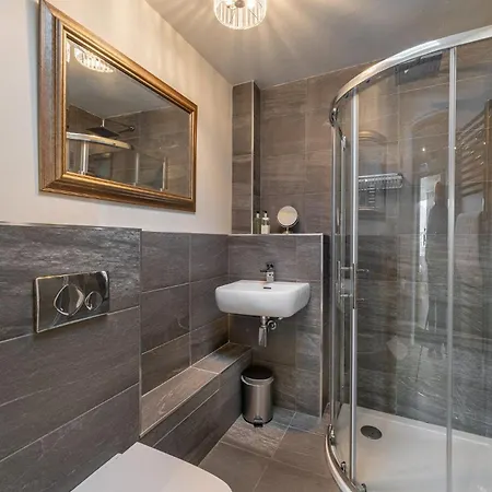 Lily Tarn Holiday home Ambleside