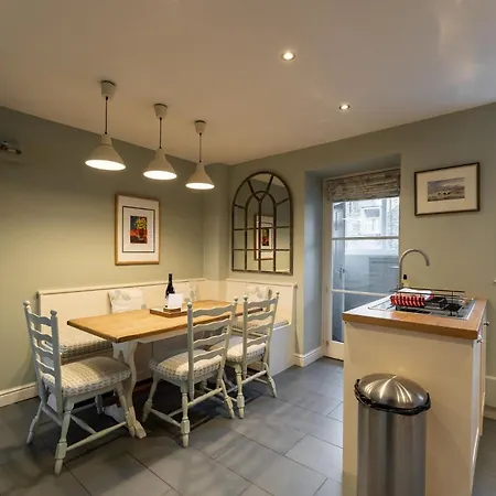 Lily Tarn Holiday home *